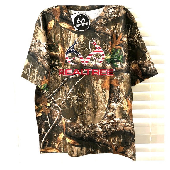 Real tree camouflage graphic tee large NWT! - Picture 1 of 4